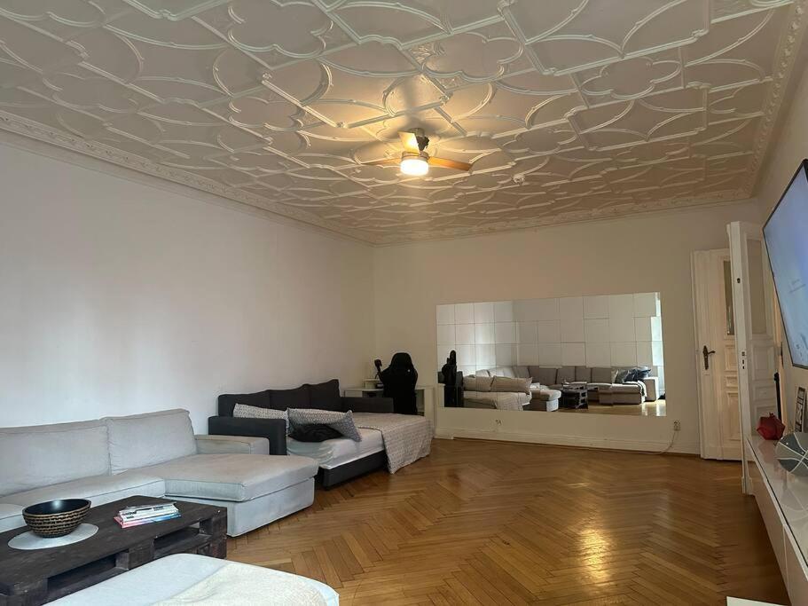 Grosses Apartment Am Kudamm Berlin Kültér fotó